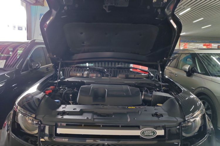 路虎卫士 2024款 110 3.0T P400 X-DYNAMIC HSE局部细节24