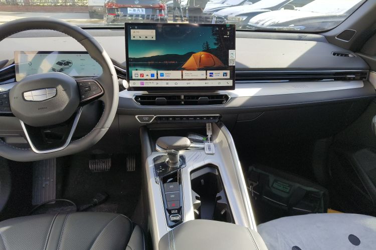 吉利汽车 星瑞 2025款 东方曜 1.5TD 昆仑版中控内饰16