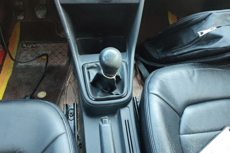 大众 捷达 2015款 1.4L 手动时尚型中控内饰18