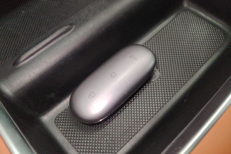 理想汽车 理想L9 2022款 Max中控内饰11