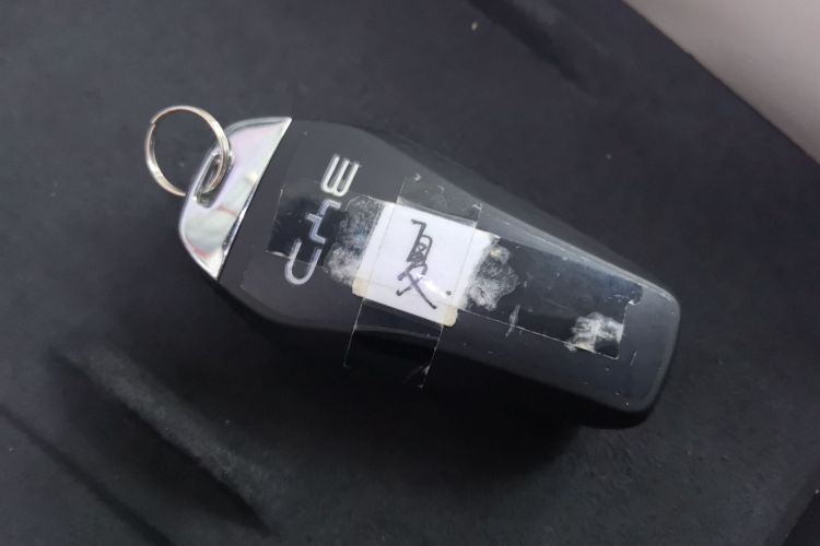 比亚迪 夏 2025款 DM-i 1.5T 180km 超越型中控内饰11