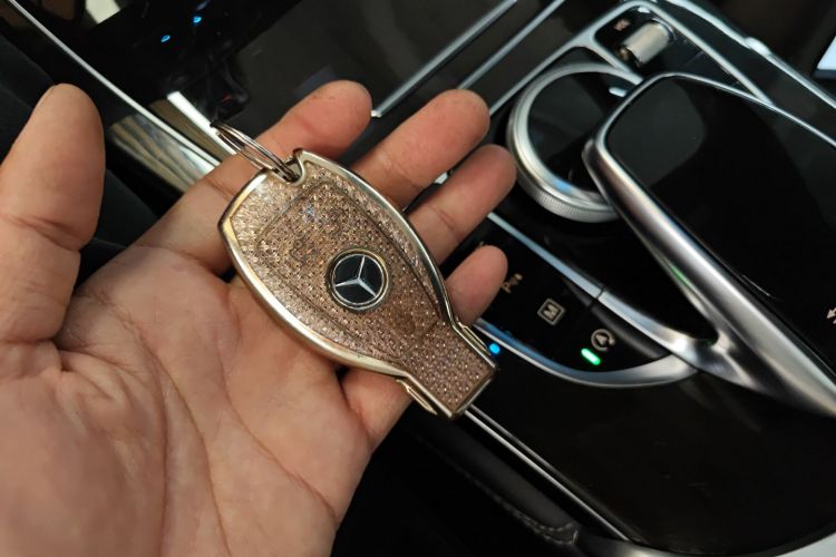 奔驰GLC 2019款 GLC 260 L 4MATIC 动感型中控内饰11