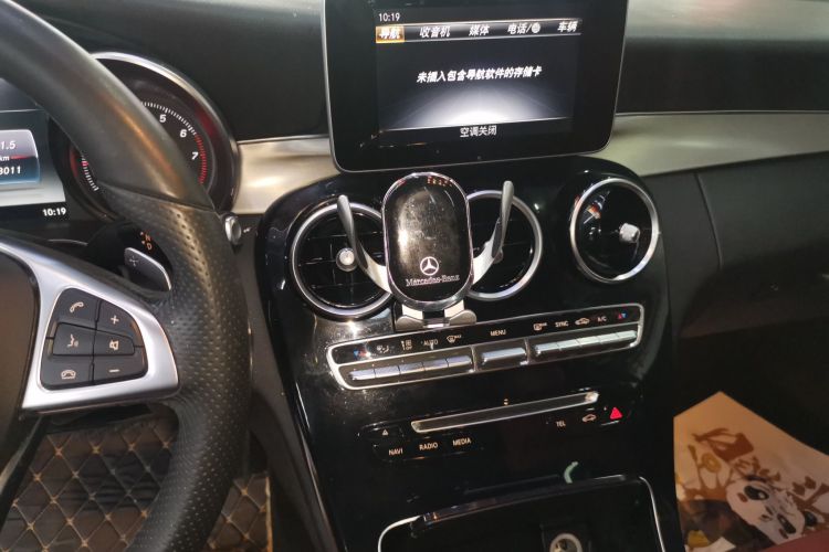 奔驰C级 2018款 C 200 运动版局部细节16