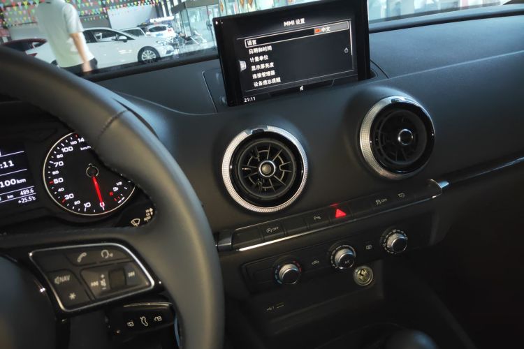 奥迪A3 2020款 Limousine 35 TFSI 时尚型 国VI中控内饰16