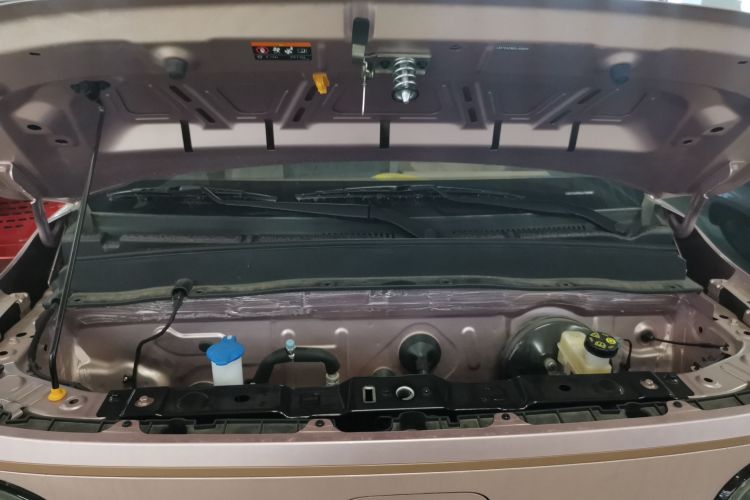 吉利银河 2024款 熊猫mini 200km 耐力熊机舱底盘24