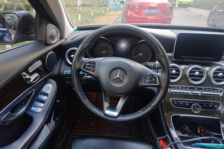 奔驰C级 2015款 C 200 L中控内饰13