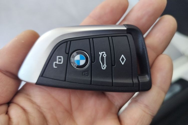 宝马X4 2022款 xDrive 25i M运动套装中控内饰7001