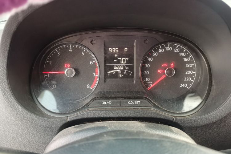 大众 Polo 2016款 1.4L 自动风尚型中控内饰14