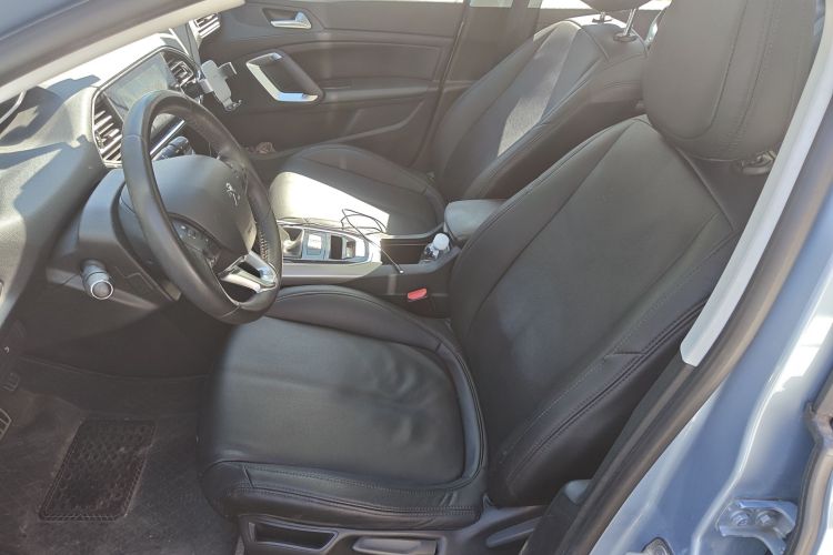 标致308S 2015款 1.6T 自动劲驰版局部细节19