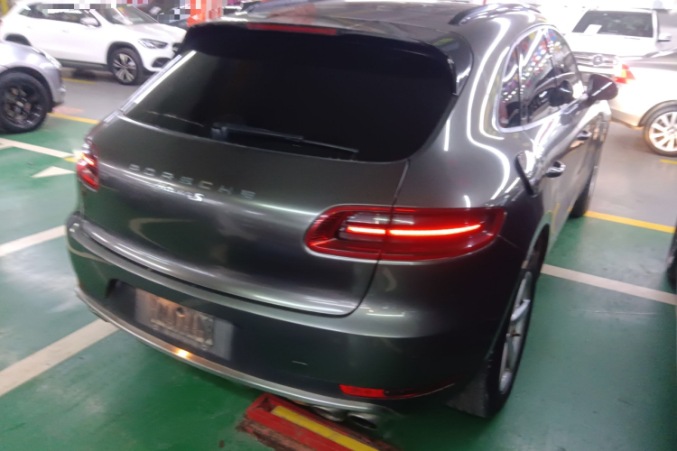保时捷 2017款  Macan 2.0T车身外观6005