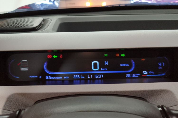 吉利银河 2024款 熊猫mini 200km 耐力熊中控内饰14