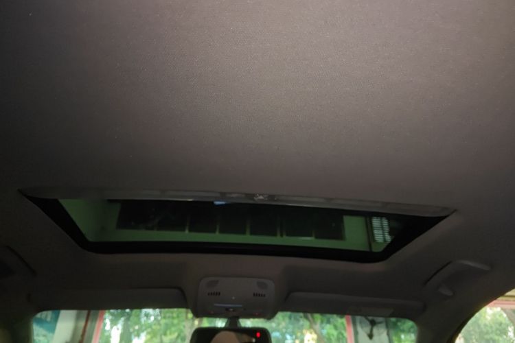 奥迪A4L 2016款 35 TFSI 典藏版 自动标准型局部细节22