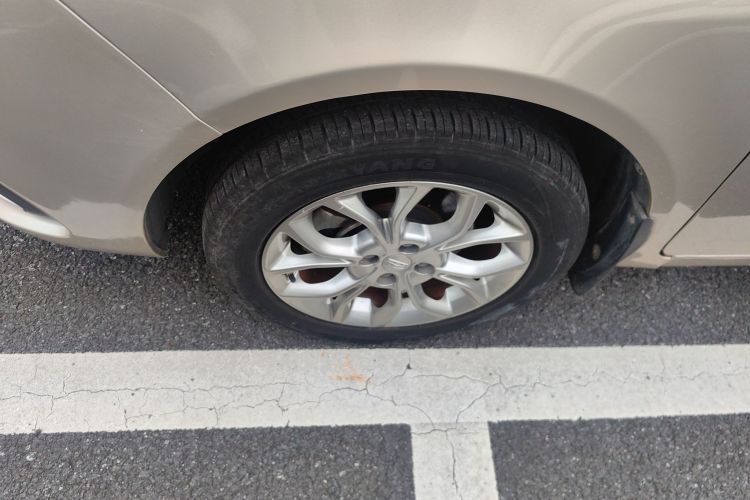 吉利汽车 远景 2018款 1.5L 自动尊贵型车身外观6007