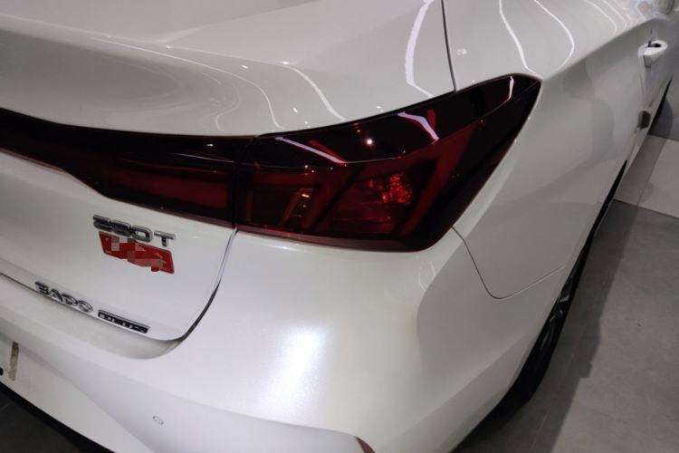 长安 逸动 2024款 PLUS 蓝鲸NE 1.4T GDI DCT高能版车身外观6006