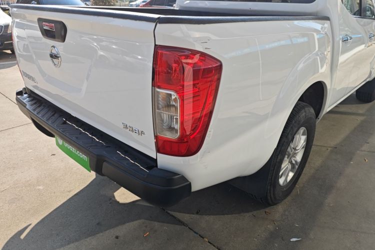 日产 纳瓦拉 2021款 2.5L 改款 手动两驱舒适型QR25车身外观6006