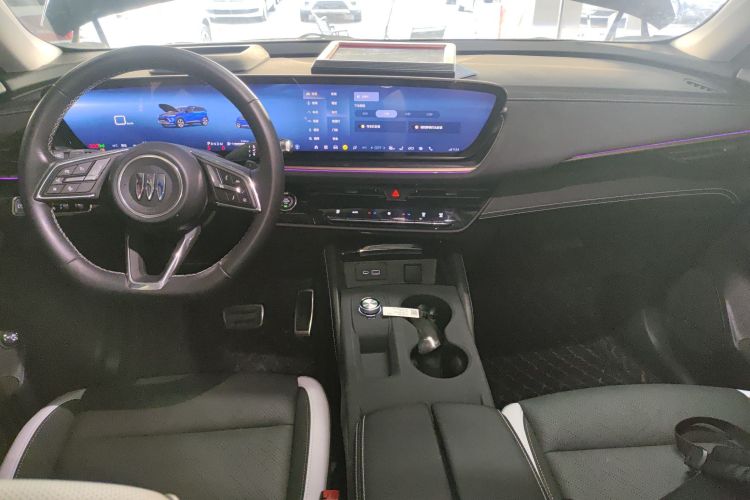 别克 2024款 昂科威S  25T 炫黑风尚版中控内饰7002