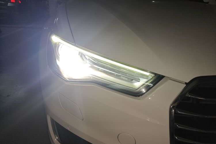 奥迪A6L 2017款 30 FSI 技术型车身外观8