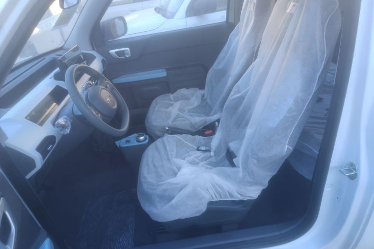 吉利银河 2024款 熊猫mini 200km 耐力熊中控内饰19