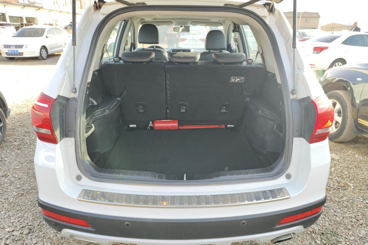 哈弗H6 2017款 红标 运动版 1.5T 手动两驱精英型机舱底盘23