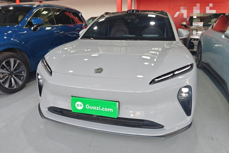 蔚来ET5 2024款 75kWh车身外观2