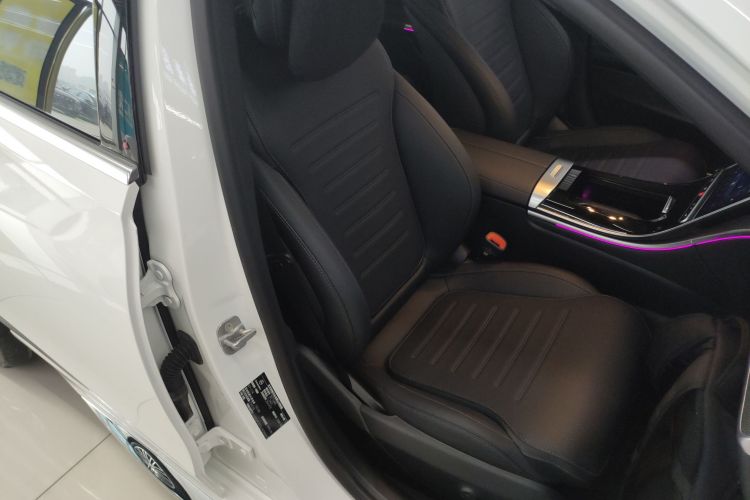 奔驰C级 2025款 C 260 L 运动版局部细节41