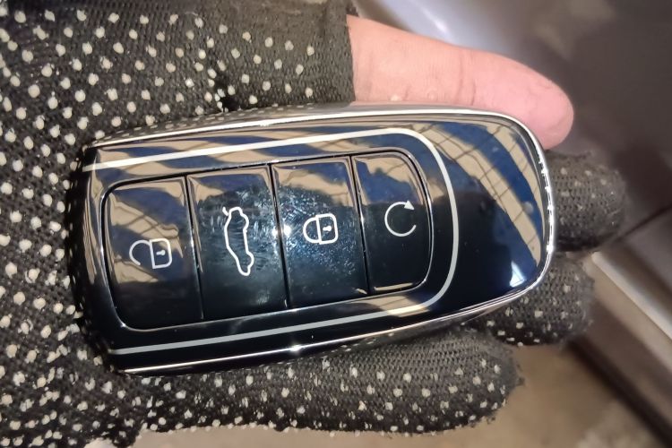 奇瑞 瑞虎8 PRO 2024款 冠军版 290T 两驱巅峰版 7座中控内饰11