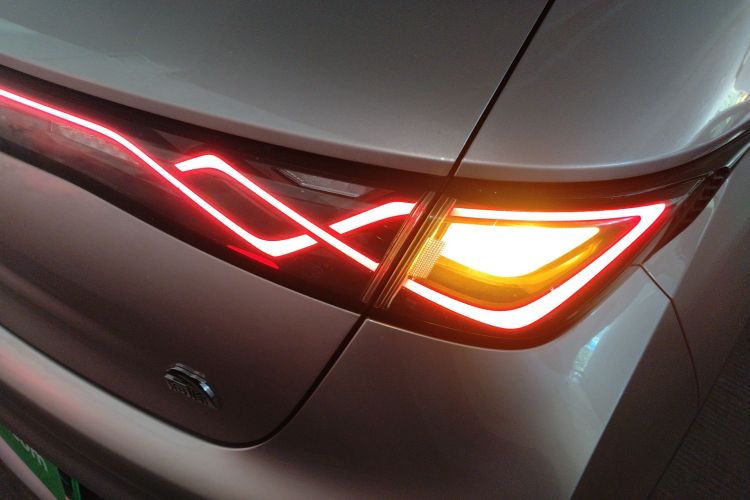 比亚迪 海豚 2023款 420km 自由版车身外观9