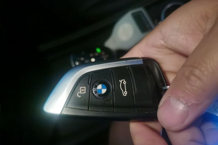 宝马1系 2021款 改款 120i M运动版中控内饰11