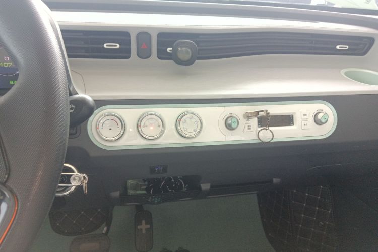 五菱汽车 宏光MINIEV 2022款 马卡龙臻享款 三元锂中控内饰16