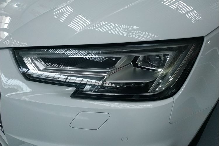 奥迪A4L 2019款 40 TFSI 进取型 国VI局部细节36