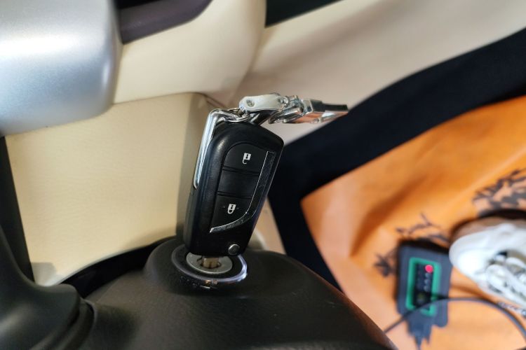 丰田 汉兰达 2018款 2.0T 两驱精英版 5座 国VI中控内饰7001