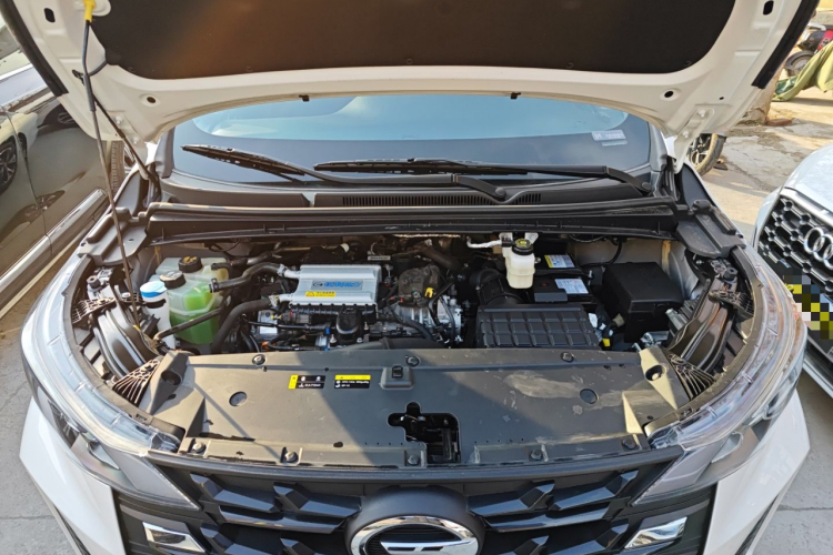 广汽传祺 传祺M6 2023款 PRO 270T DCT豪华版机舱底盘24