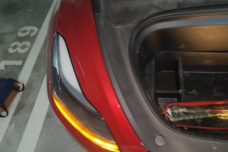 特斯拉 Model Y 2022款 长续航全轮驱动版局部细节9006