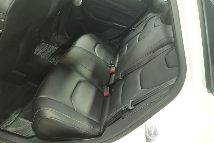 福特 福睿斯 2021款 1.5L 自动钻石版中控内饰7004