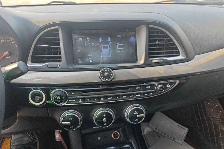 广汽传祺 传祺GA6 2016款 235T DCT精英版局部细节16