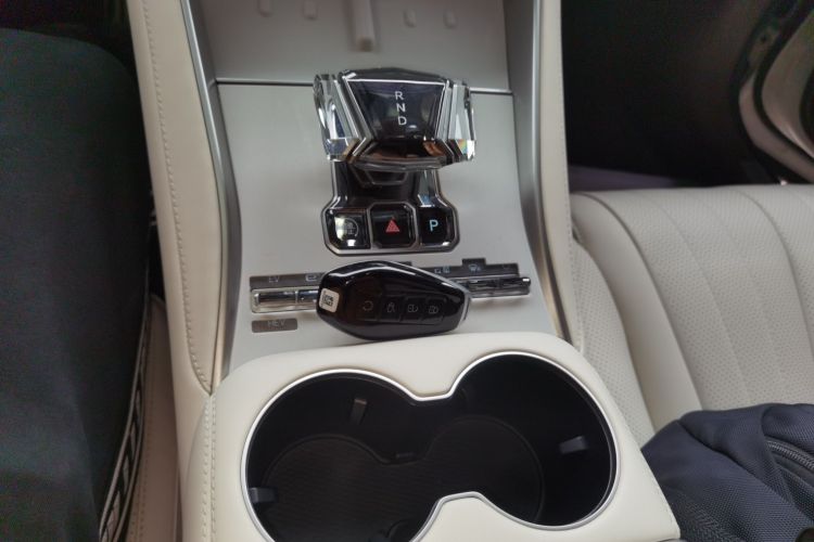 腾势Z9GT 2024款 1100四驱Max版中控内饰18