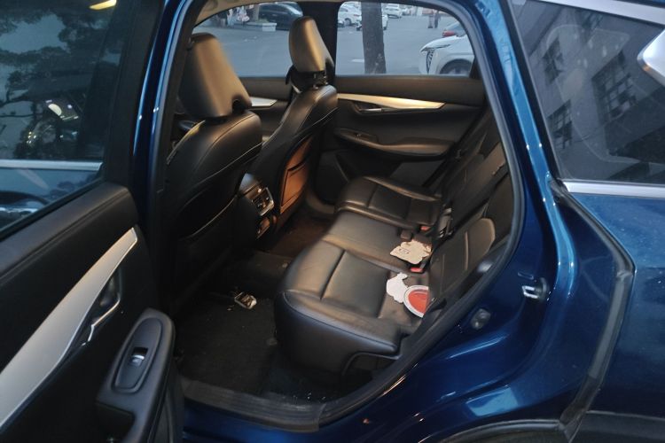 英菲尼迪QX50 2018款 2.0T 两驱时尚版中控内饰7004