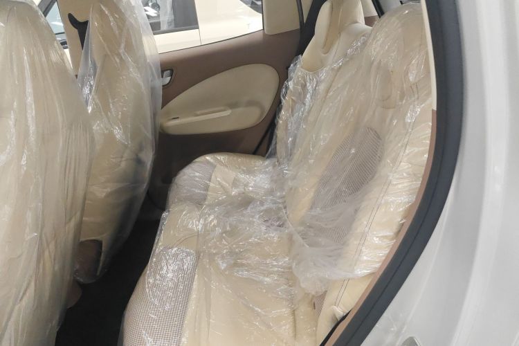 五菱汽车 宏光MINIEV 2025款 四门版 进阶款中控内饰21