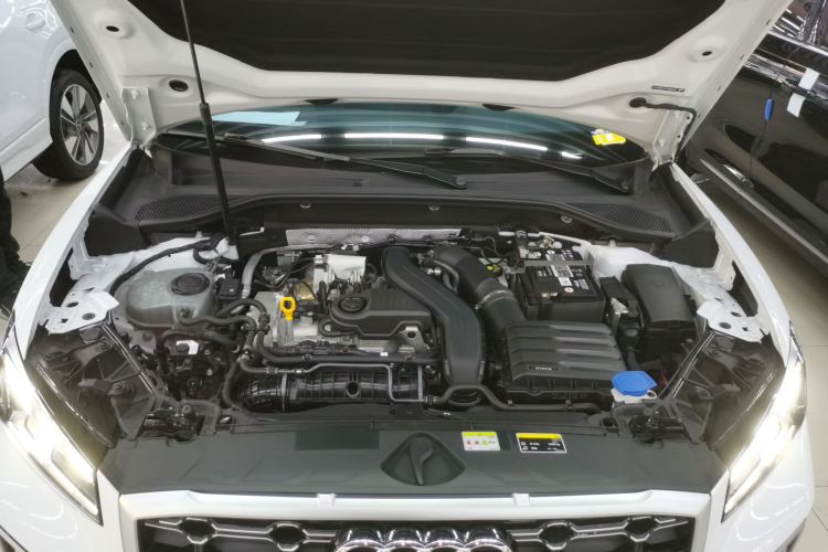 奥迪Q2L 2023款 35TFSI 进取动感型机舱底盘24
