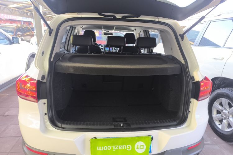 大众 途观 2015款 1.8TSI 自动两驱舒适版机舱底盘23