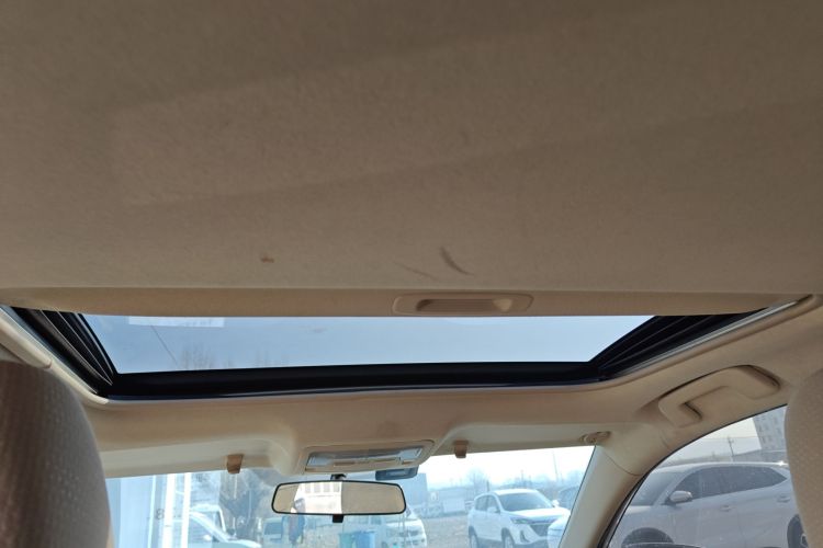 丰田 卡罗拉 2014款 1.6L CVT GL-i中控内饰22