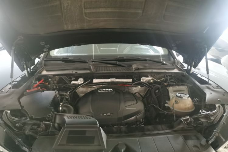 奥迪Q5L 2018款 40 TFSI 荣享时尚型 国V局部细节24