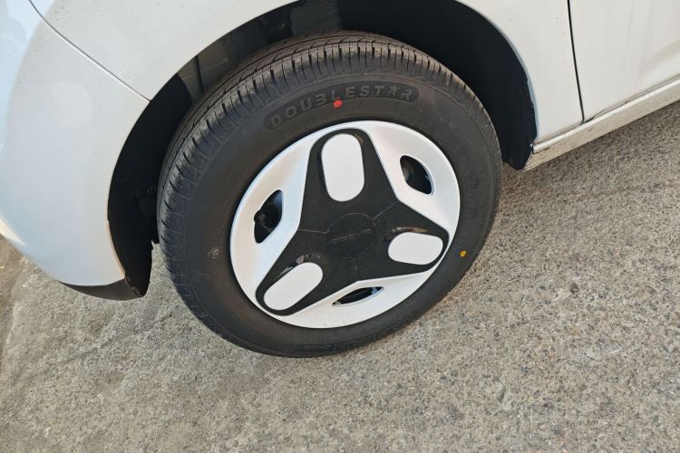 吉利银河 熊猫 2025款 210km 元气熊车身外观6007