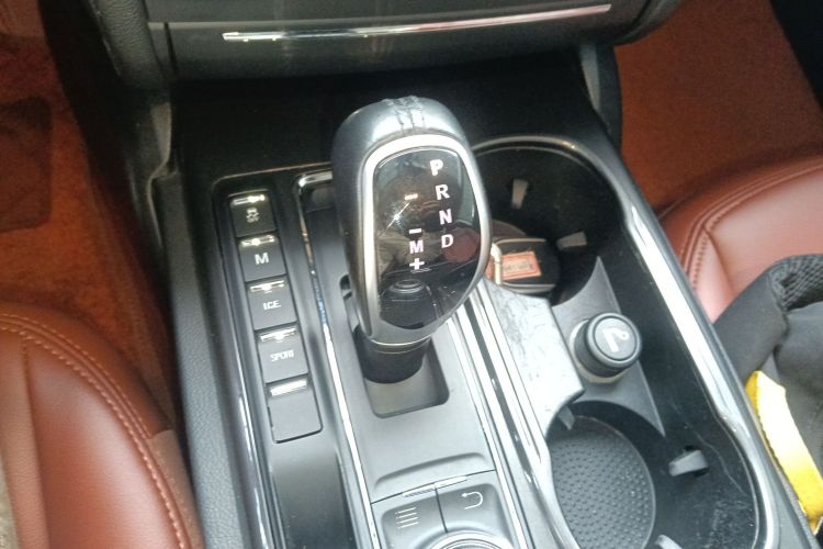 玛莎拉蒂 Ghibli 2017款 3.0T 标准版中控内饰18