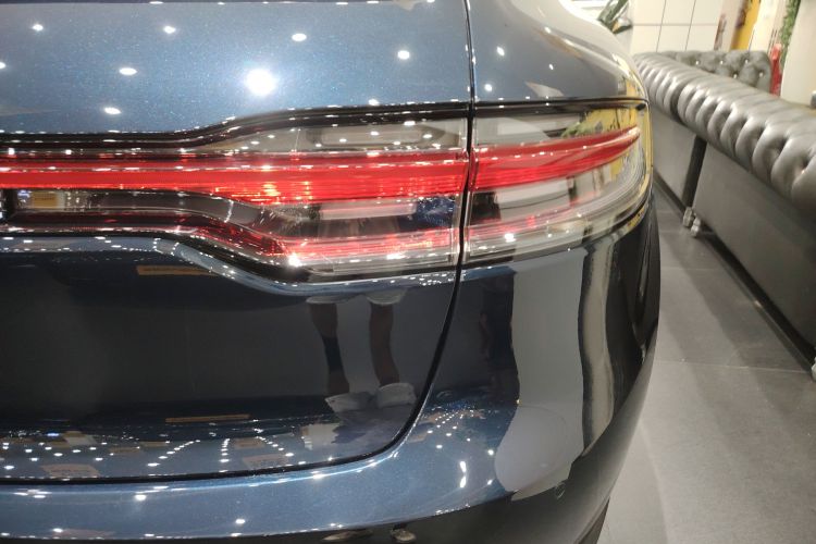 保时捷 2023款 Macan 2.0T车身外观9