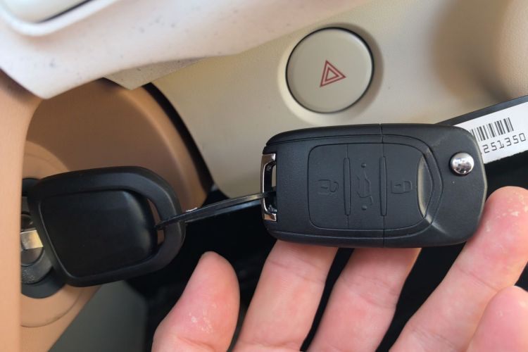 五菱汽车 宏光MINIEV 2024款 第三代 215km 青春版中控内饰7001