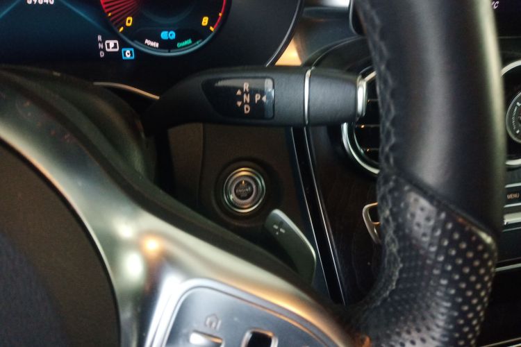 奔驰C级 2021款 C 260 L 运动版中控内饰18