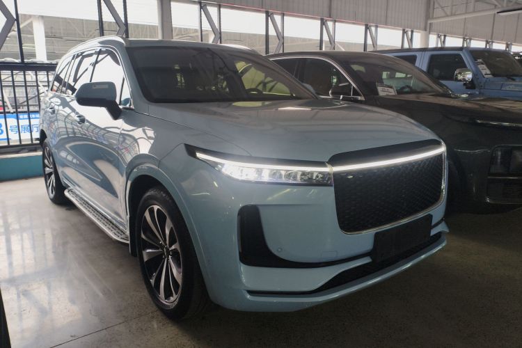 理想汽车 理想ONE 2020款 增程6座版车身外观3