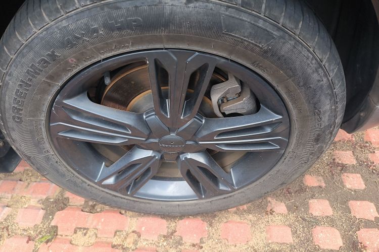 猎豹汽车 猎豹CS10 2017款 2.0T 自动都市型车身外观10