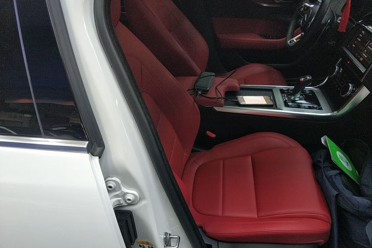 捷豹XEL 2022款 2.0T 250PS R-DYNAMIC S进取运动版局部细节41